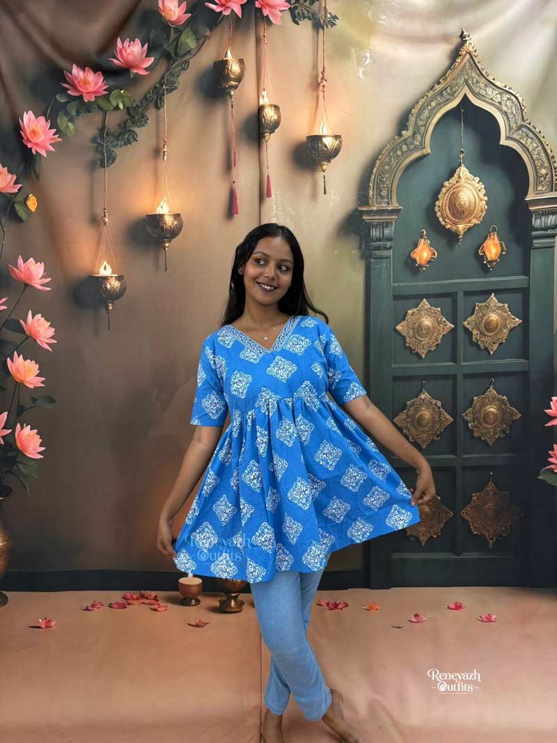 Blue Leaf Print Peplum Feeding top