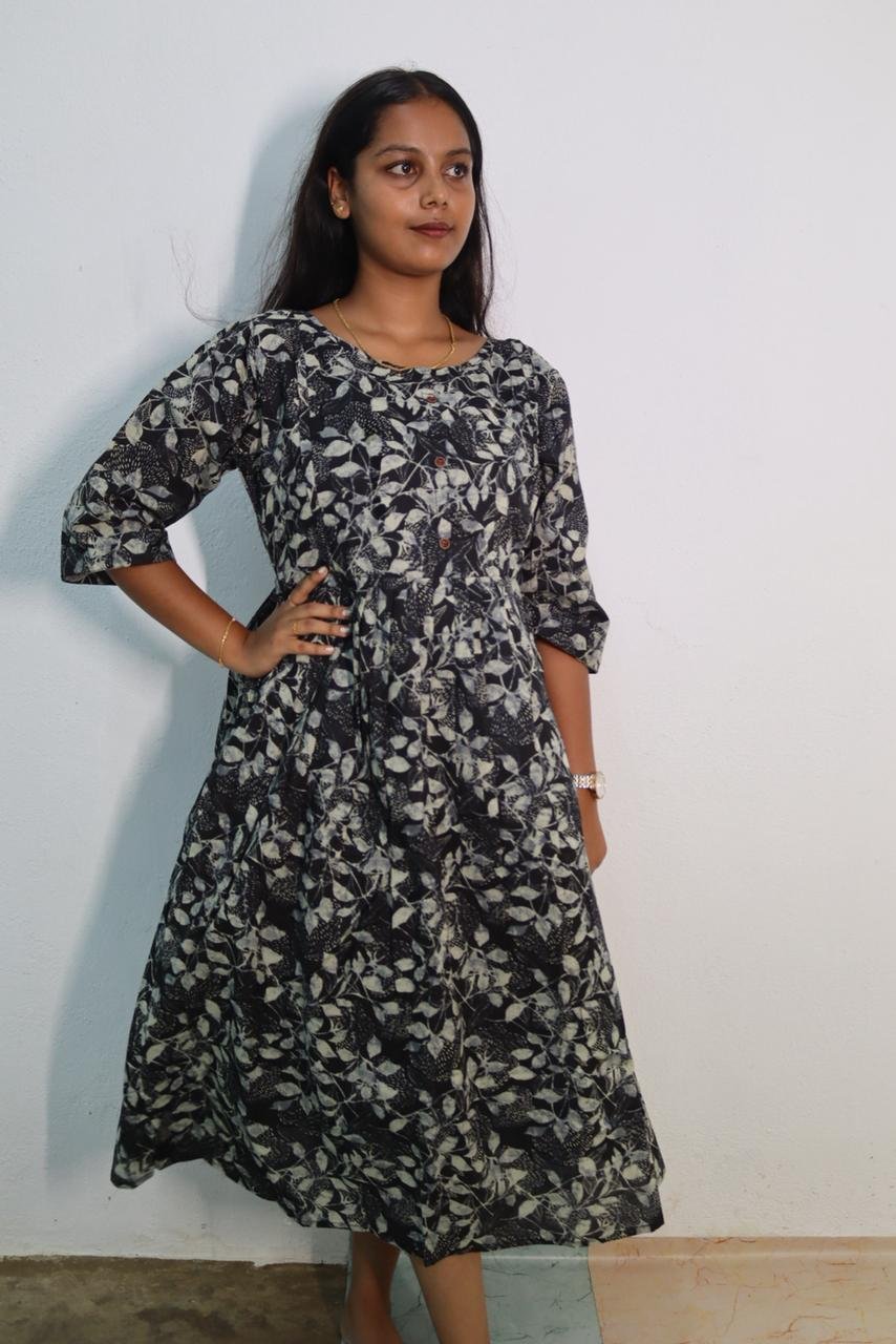 Feeding-Kurthi-Black