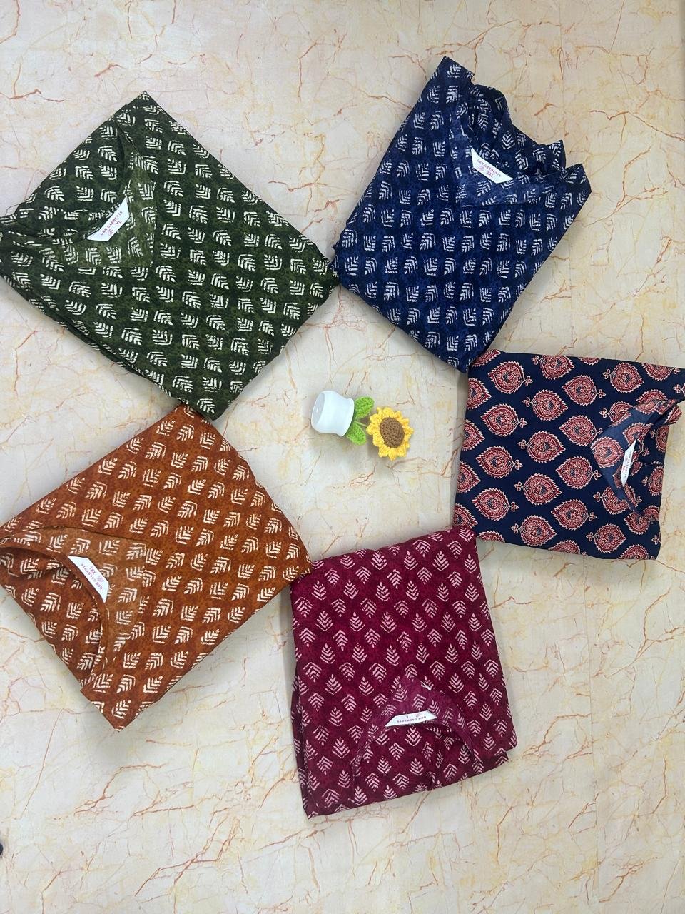 Non Feeding Kurthi - Random Selection Color May vary (1pcs)