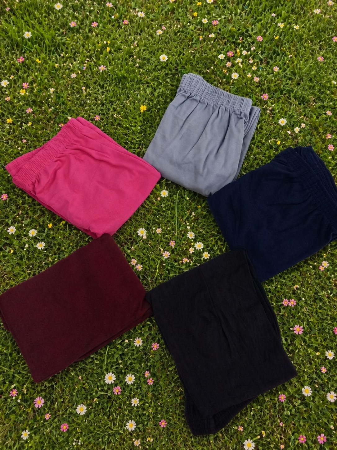 Knee Pant - Color May Vary (1pcs)